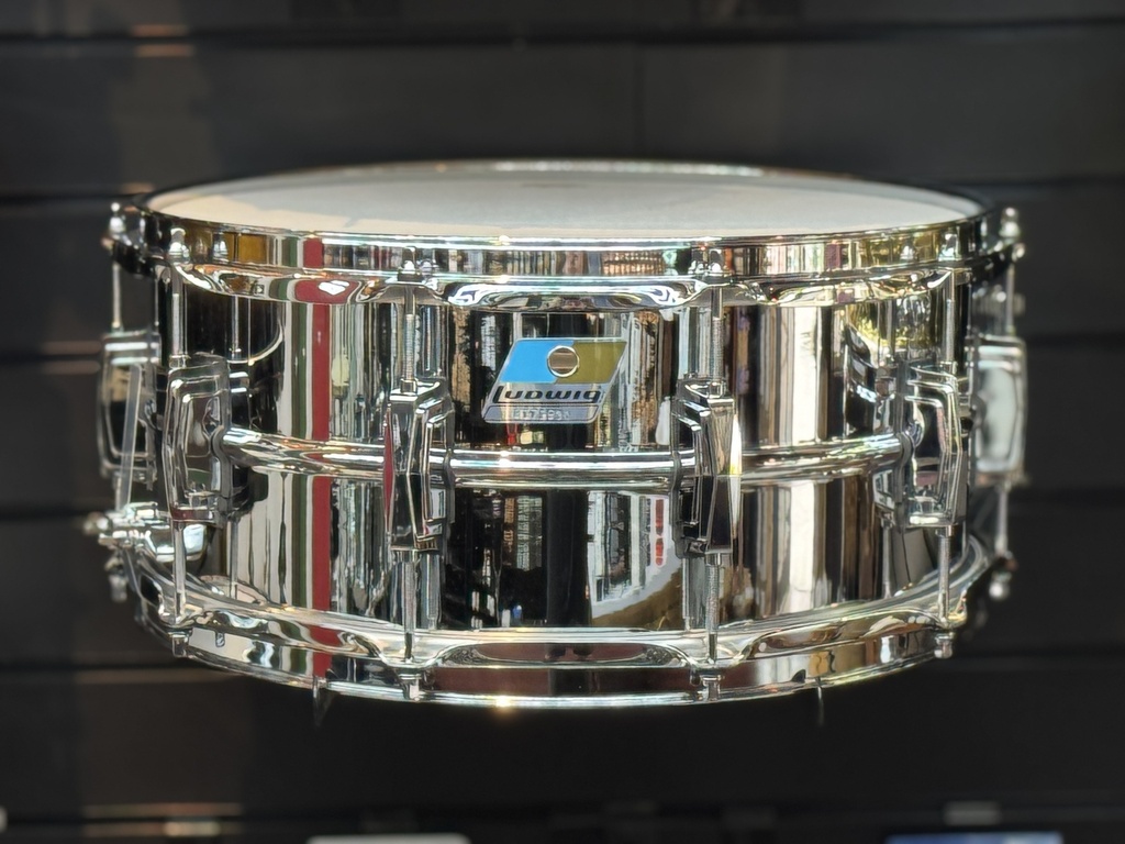 Ludwig 6 1/2" x 14" Supraphonic Snare Drum w/Serialized Blue/Olive Badge