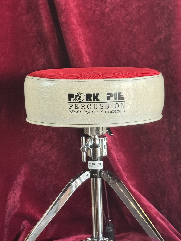 [PPRTH-WS-RW] Pork Pie Percussion Round Throne - White Sparkle Side w/ Red Wavy Top