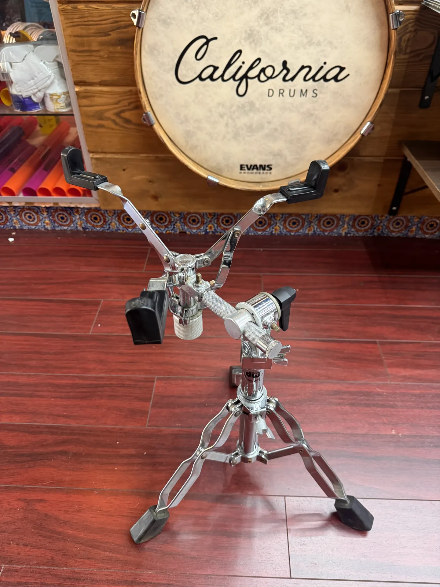 USED - DW 9000 Snare Stand